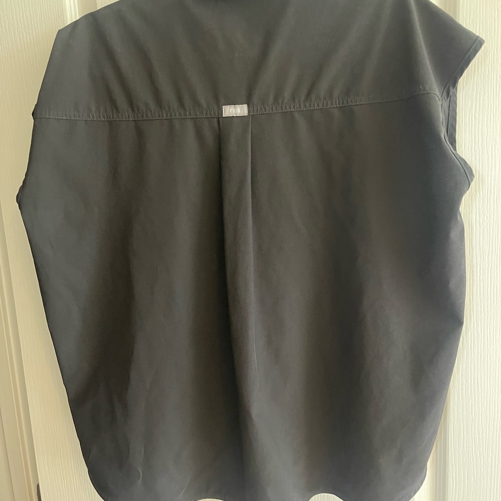 Figs Black Rafaela Scrub Top - Picture 2 of 5